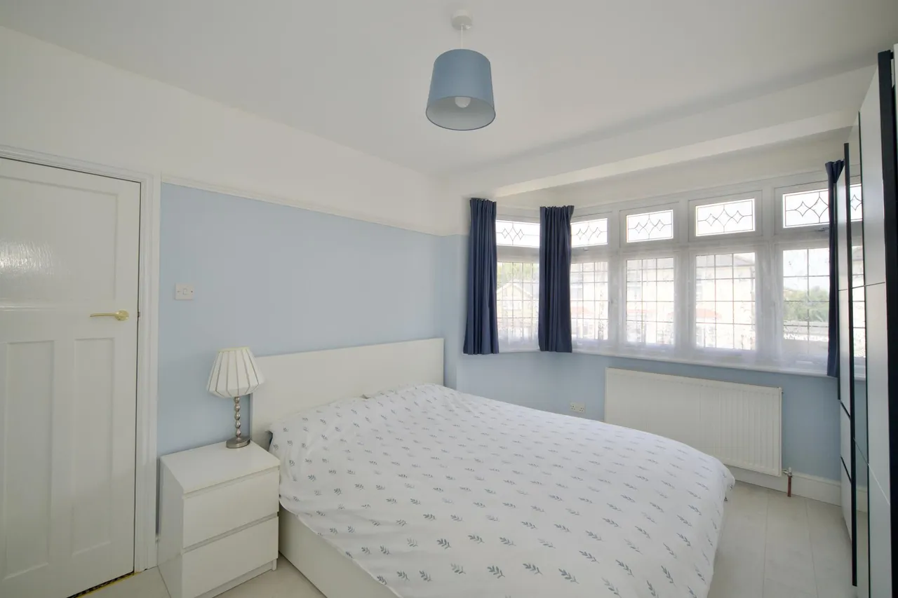 Churchbury Lane, Enfield, EN1, photo 13