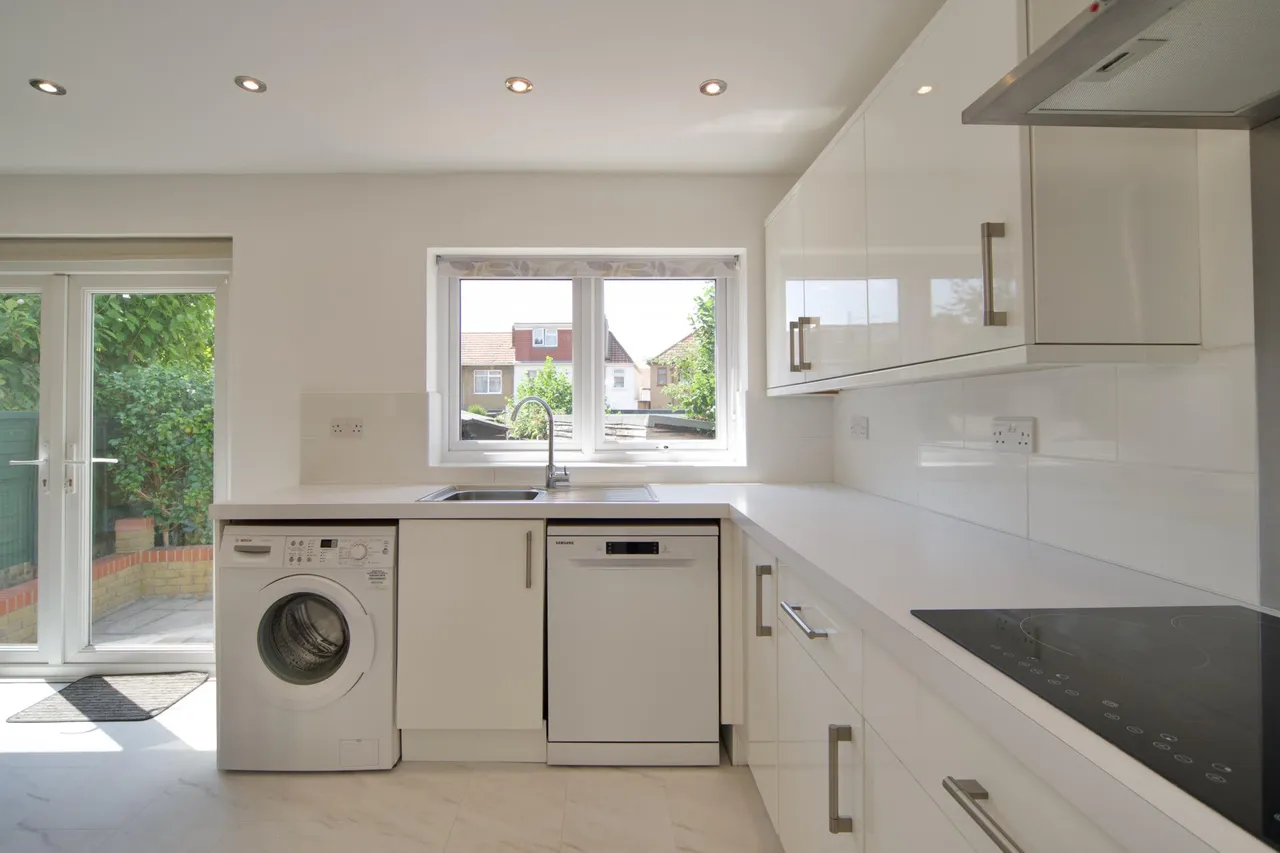 Churchbury Lane, Enfield, EN1, photo 6