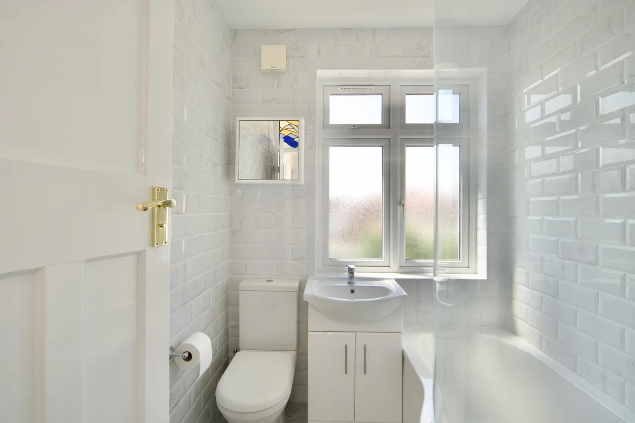 Churchbury Lane, Enfield, EN1, photo 8