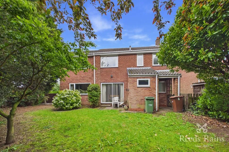4 bed house for sale — Sandal Rise, Thorpe Audlin, West Yorkshire, WF8