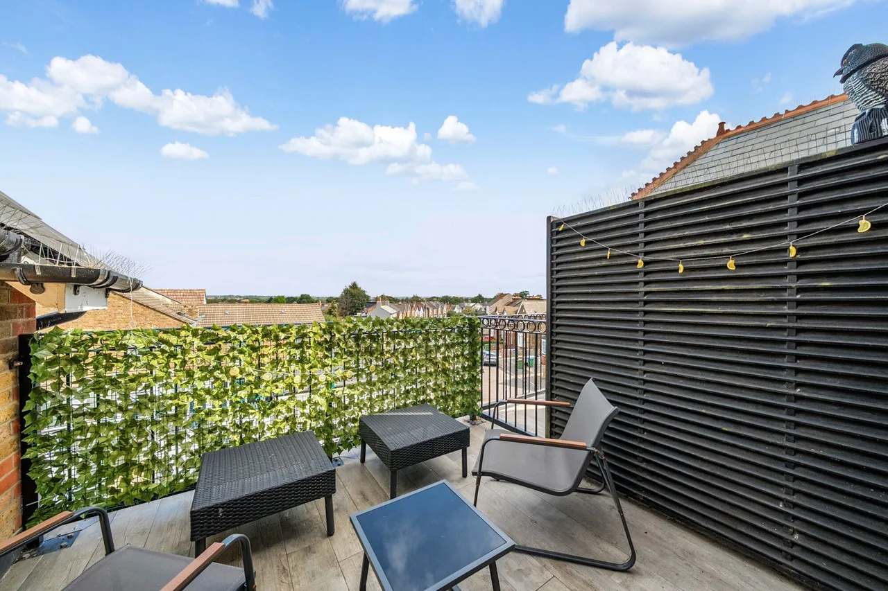 Clarence Crescent, DA14, photo 15