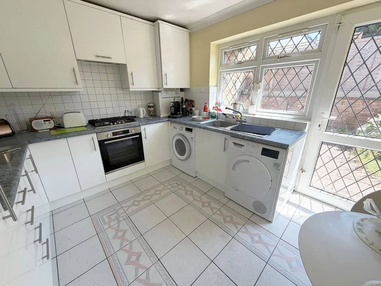 Glengall Road, Edgware, HA8, photo 3