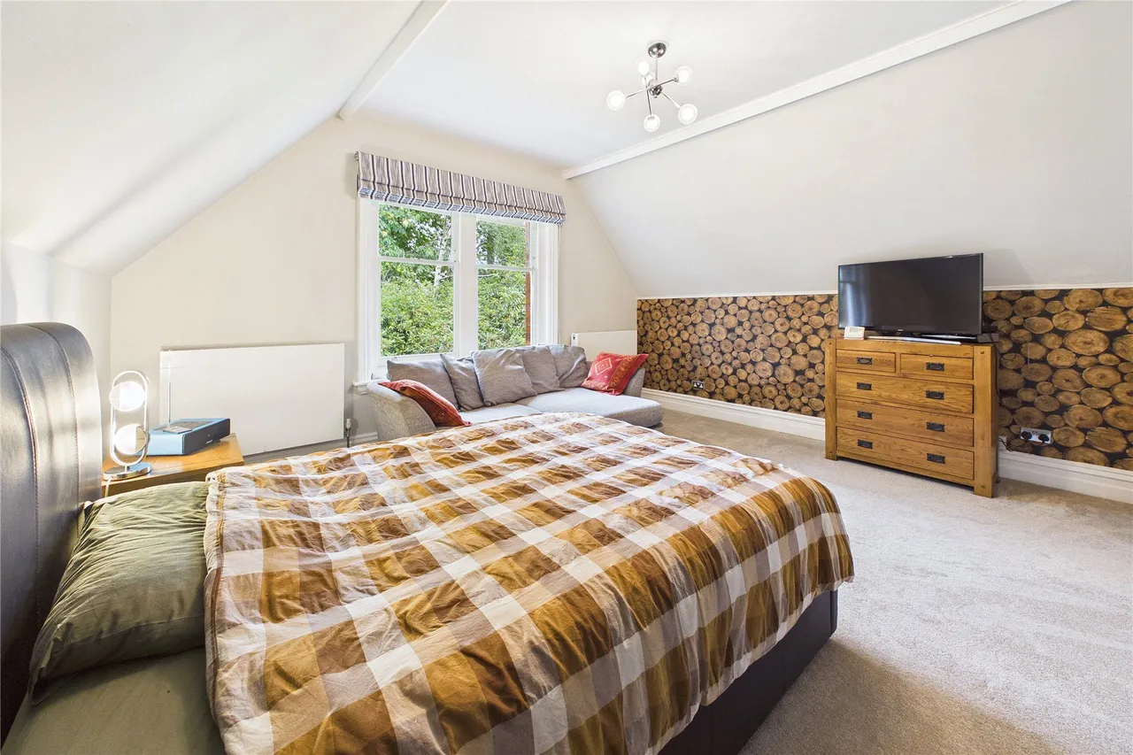 Church Hill, Camberley, GU15, photo 11
