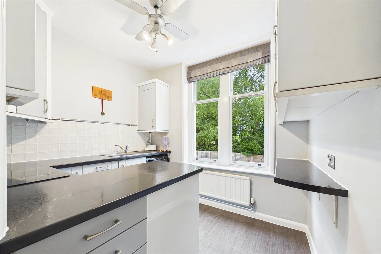 Church Hill, Camberley, GU15, photo 5