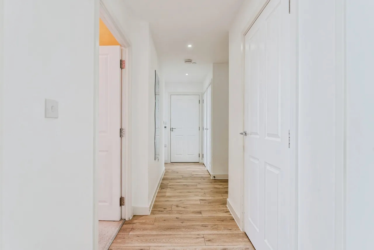 Shipbuilding Way, Upton Park, E13, photo 12