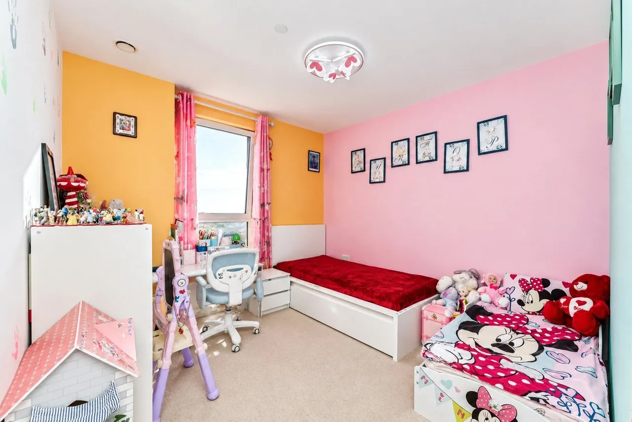 Shipbuilding Way, Upton Park, E13, photo 9