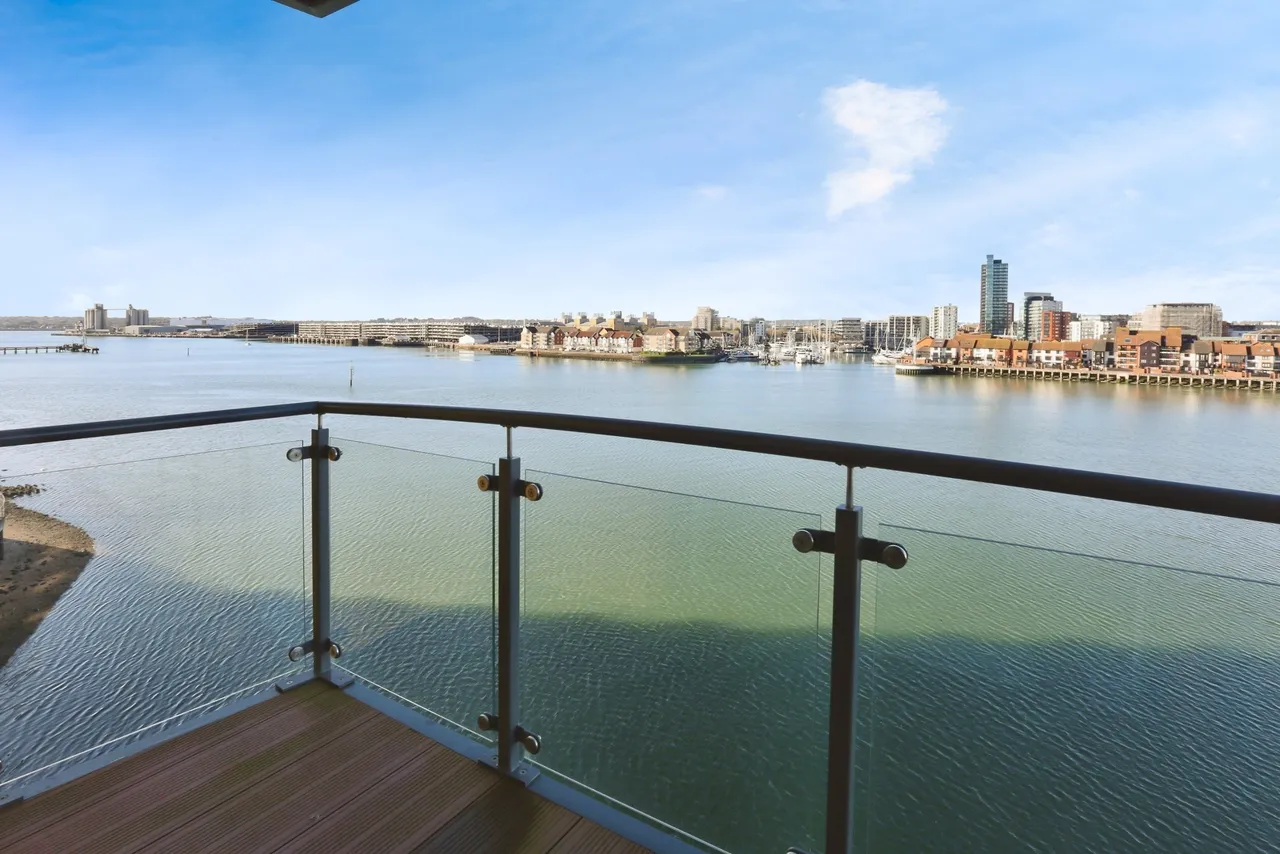 Capstan Road, Southampton, SO19, photo 2