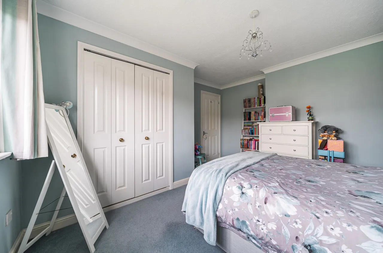 Jones Square, Selsey, PO20, photo 17