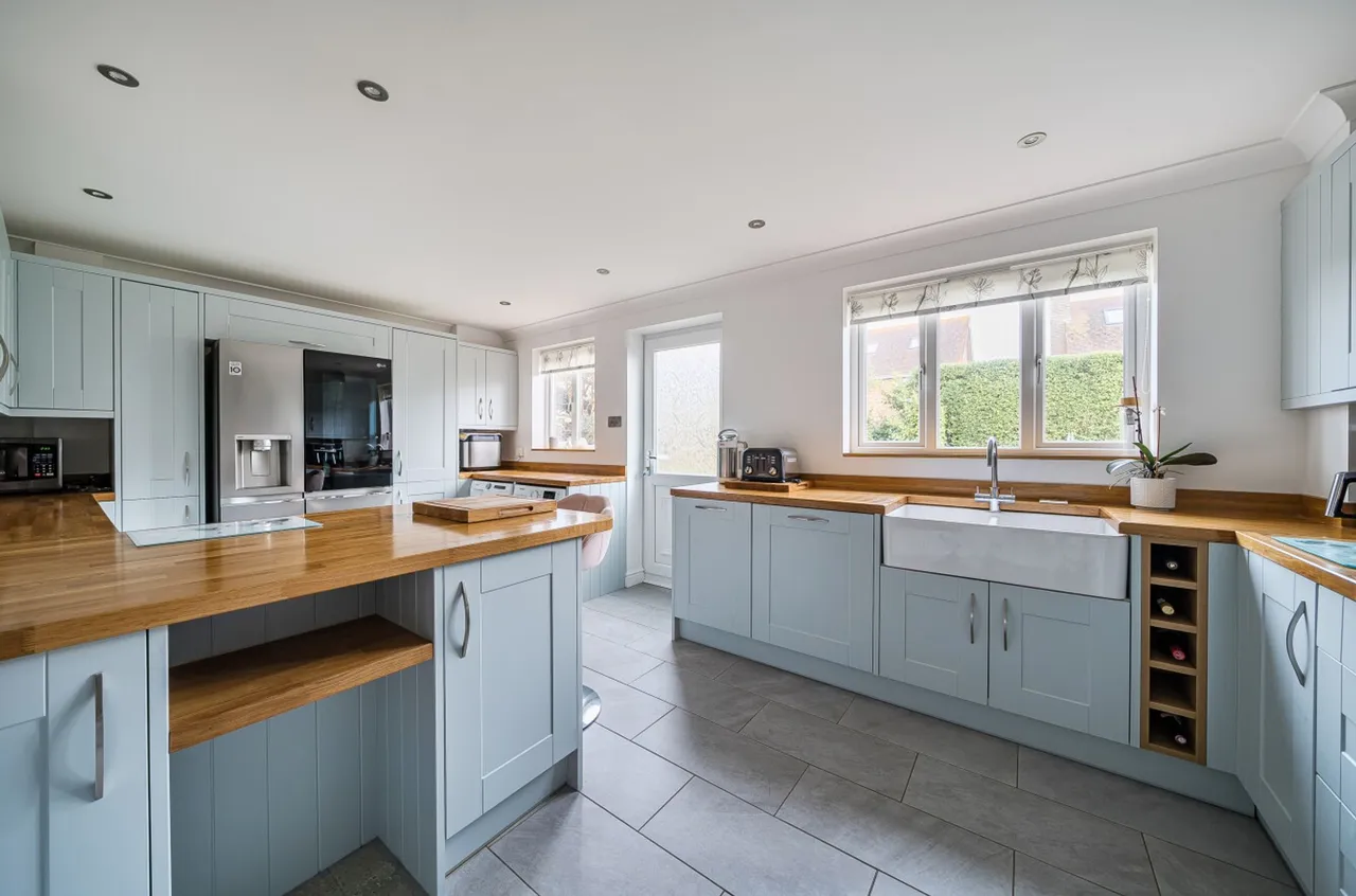 Jones Square, Selsey, PO20, photo 9