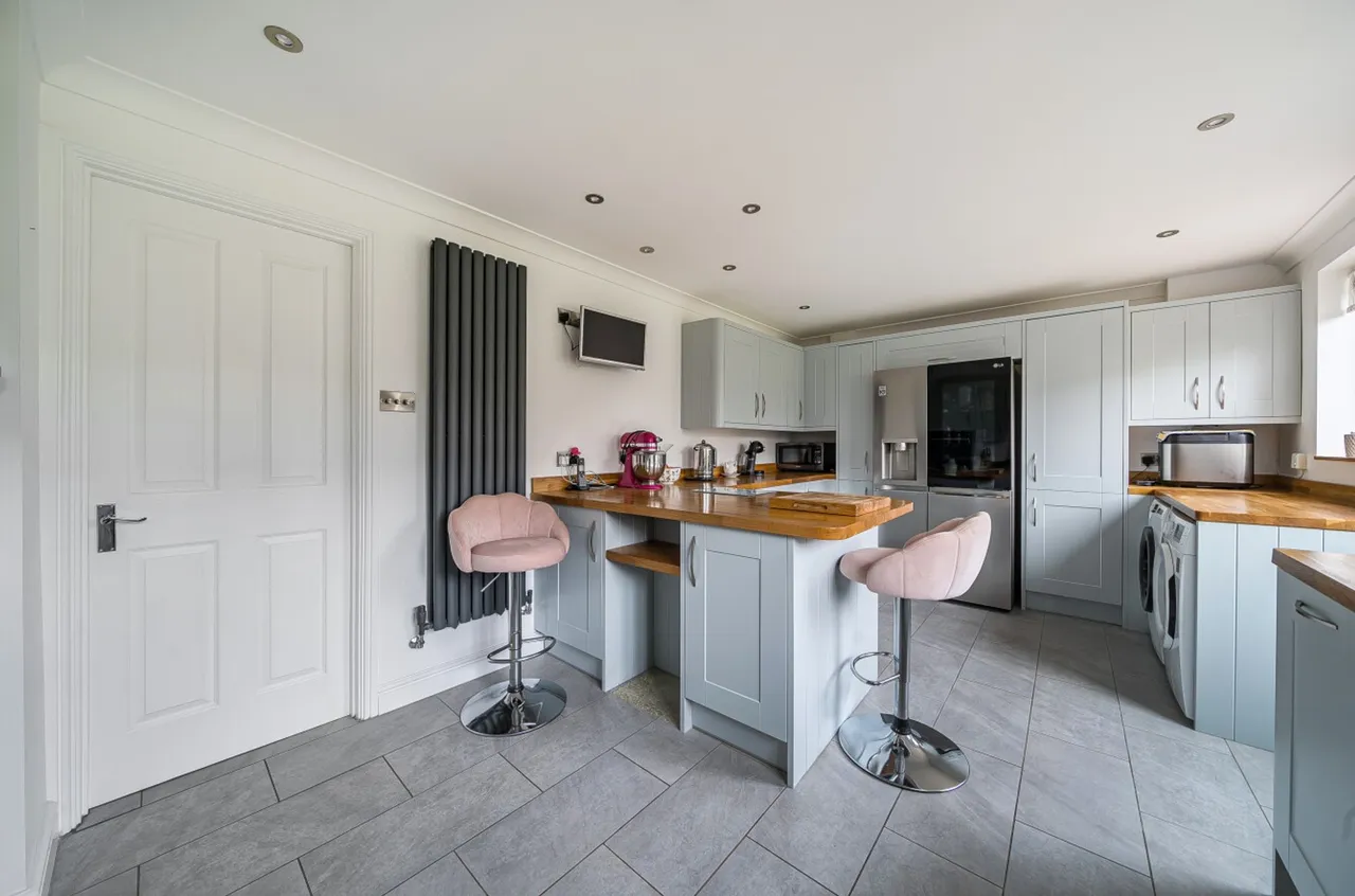 Jones Square, Selsey, PO20, photo 8