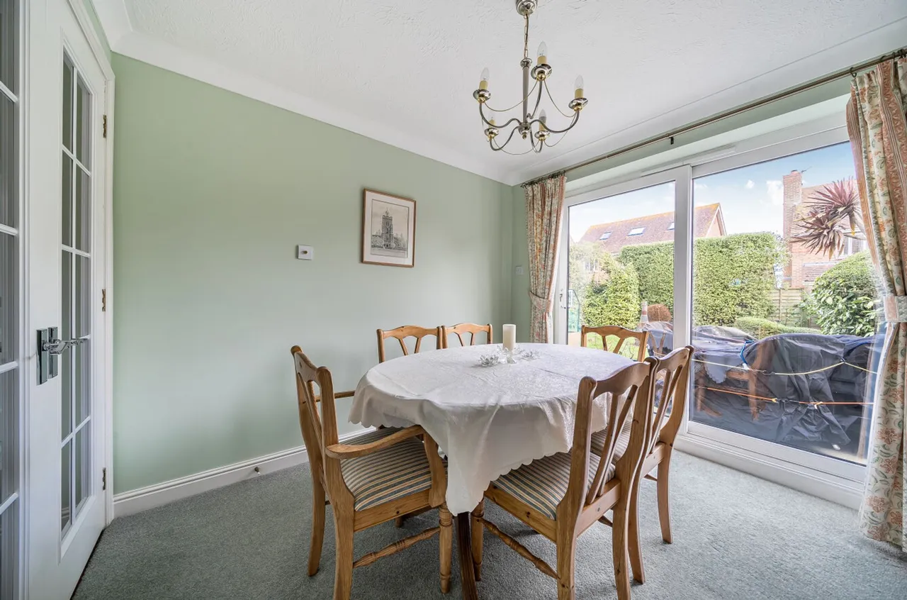 Jones Square, Selsey, PO20, photo 6
