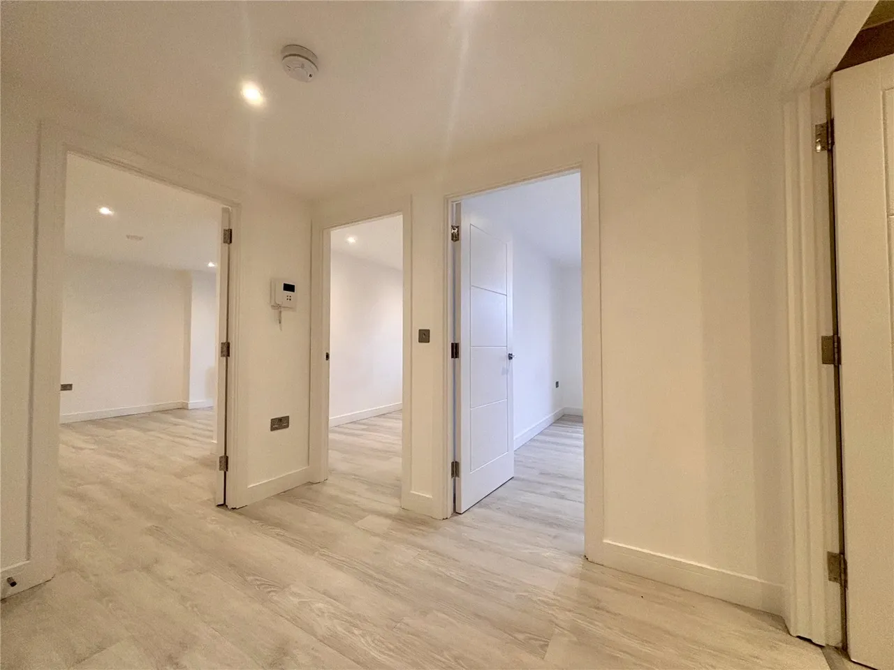 Farnborough Road, Farnborough, Surrey, GU14 7TG, photo 29