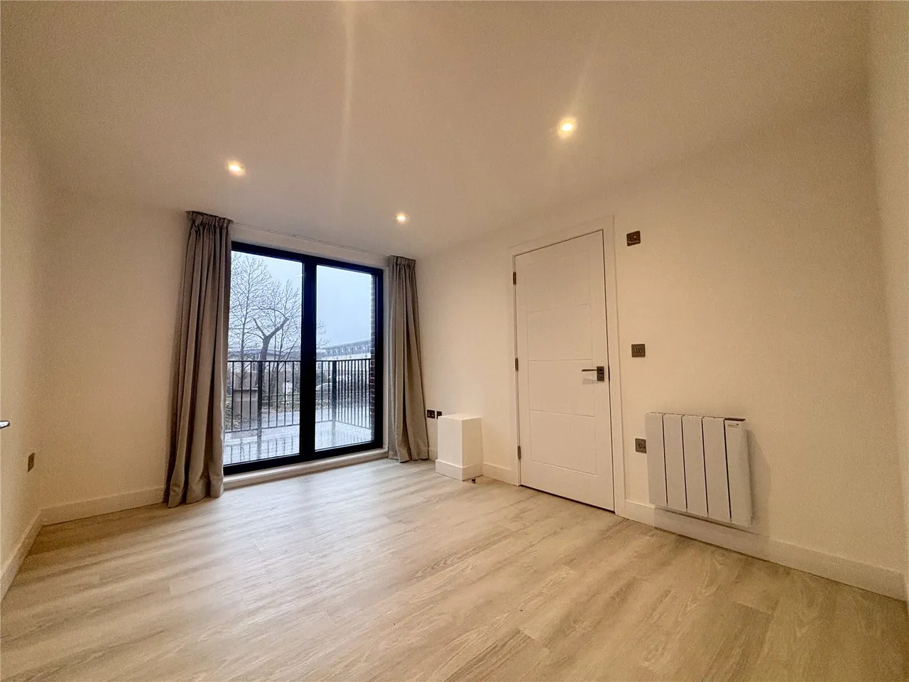 Farnborough Road, Farnborough, Surrey, GU14 7TG, photo 27