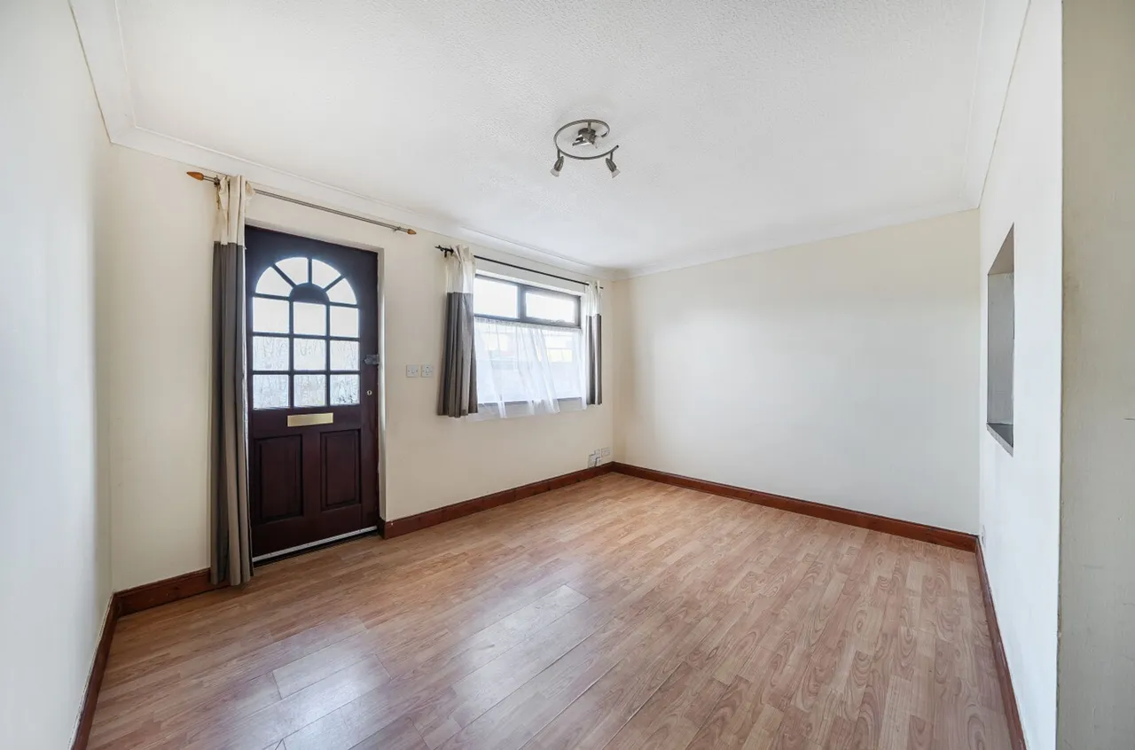 Meon Close, Petersfield, GU32, photo 5