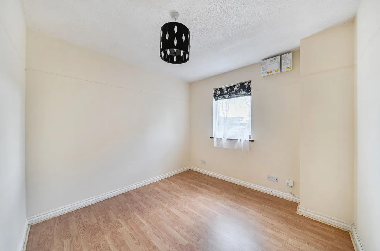 Meon Close, Petersfield, GU32, photo 7