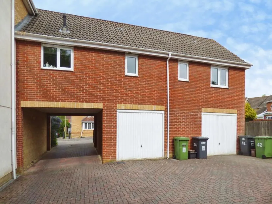 Fallow Crescent, Hedge End, SO30, photo 6