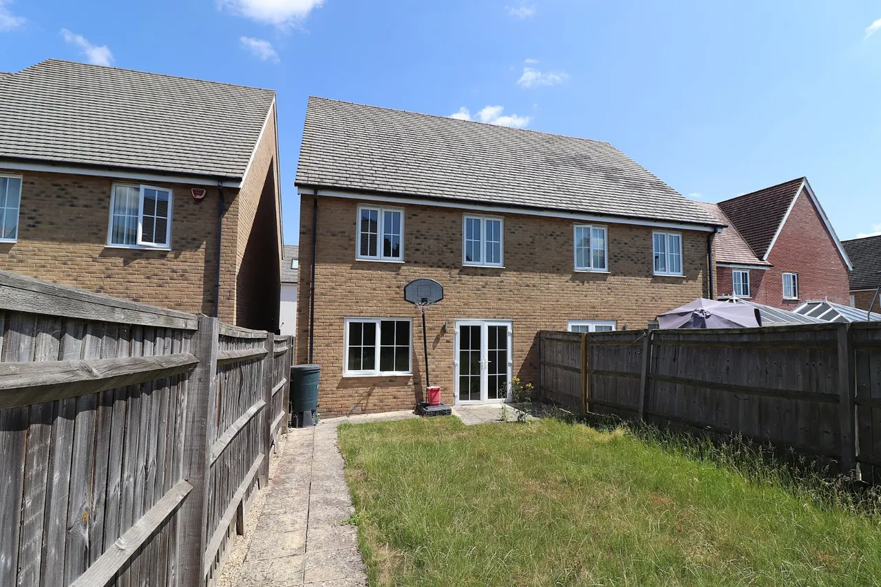 Six Bells Lane, Stevenage, SG2, photo 5