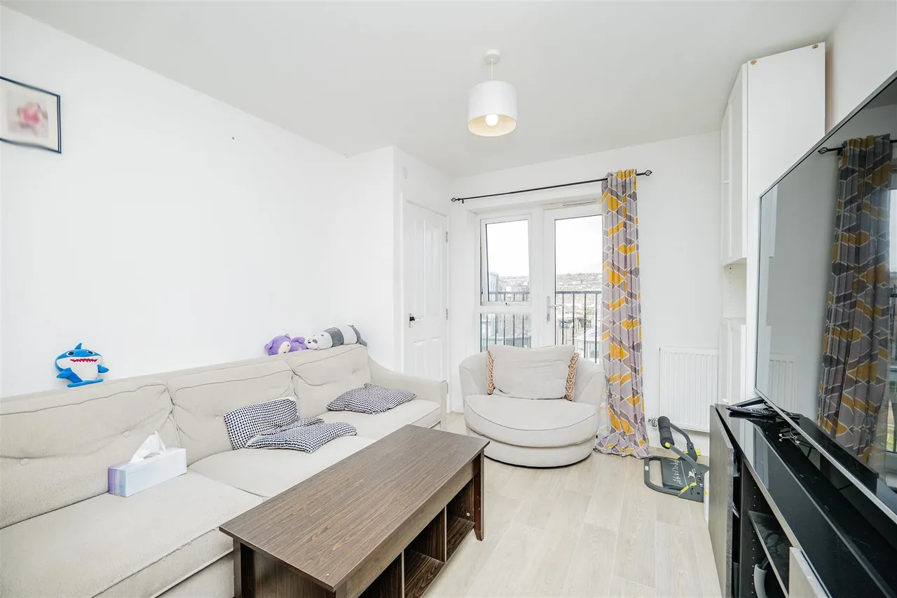 Ffordd Penrhyn, Barry, CF62 5DH, photo 6