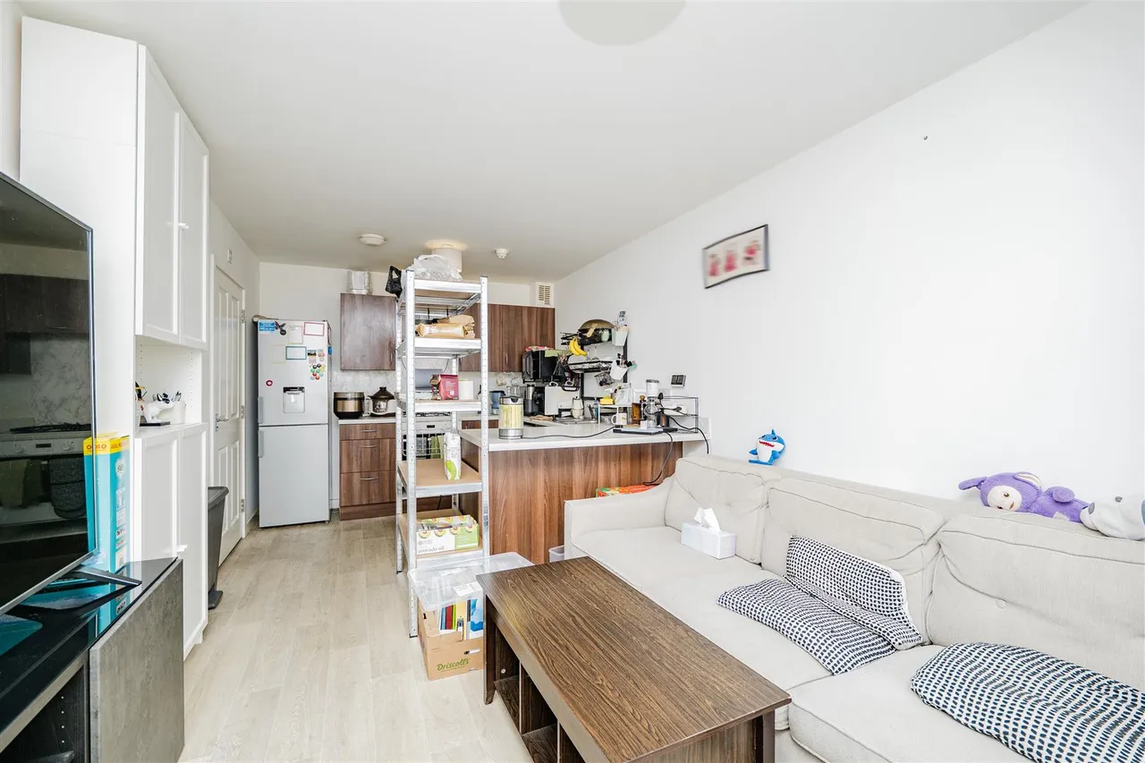 Ffordd Penrhyn, Barry, CF62 5DH, photo 4
