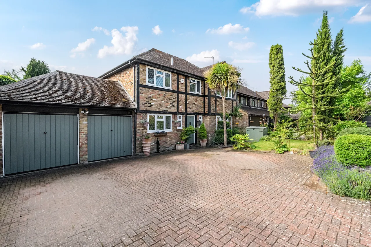 4 bed house for sale — Newark Road, Windlesham, GU20