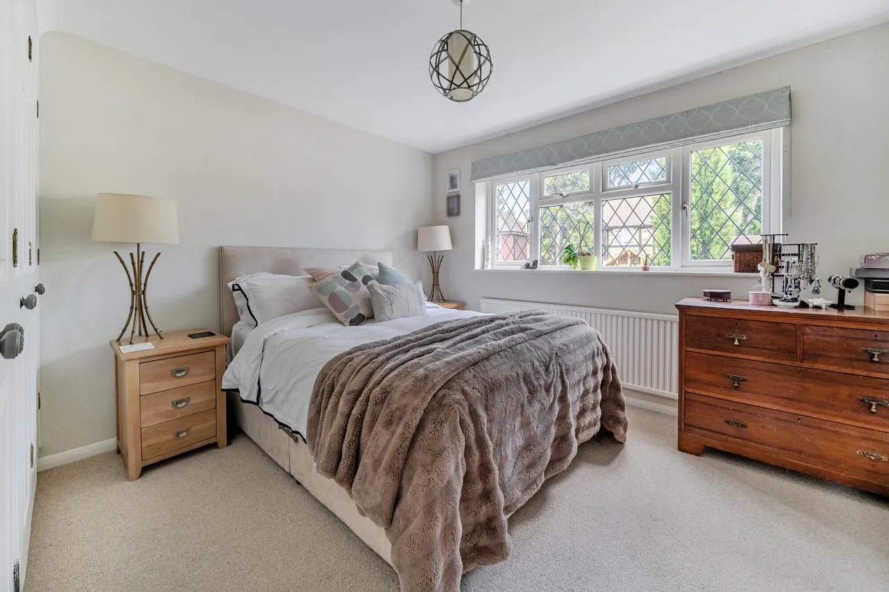 Newark Road, Windlesham, GU20, photo 8