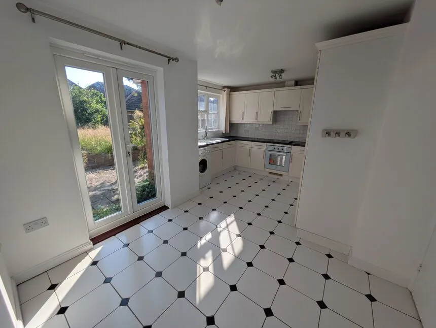 Geddes Close, Hawkinge, CT18, photo 2