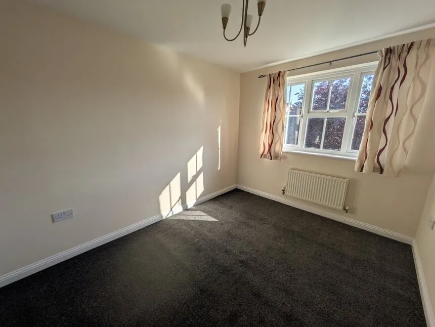 Geddes Close, Hawkinge, CT18, photo 12