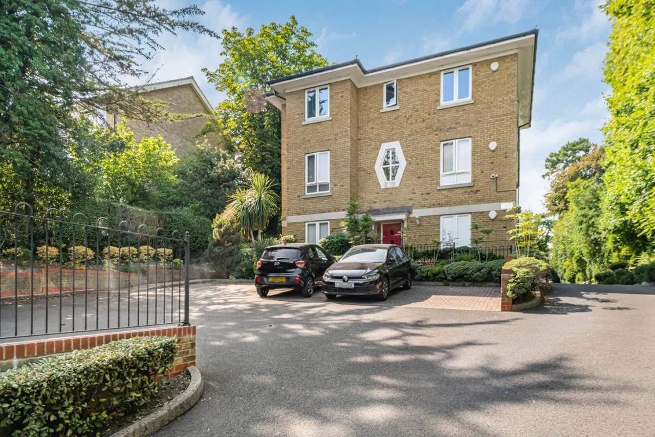Tupwood Lane, CR3, photo 19