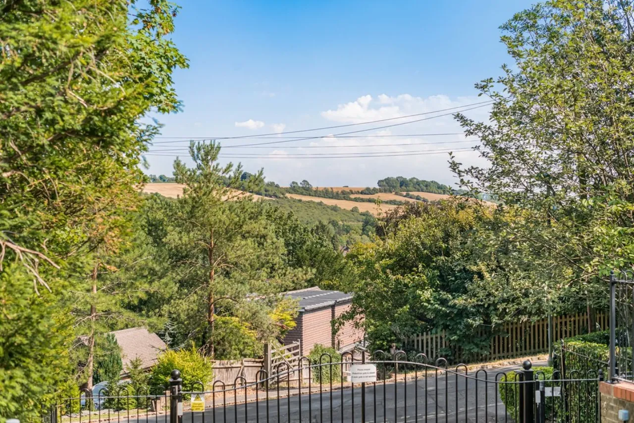Tupwood Lane, CR3, photo 23