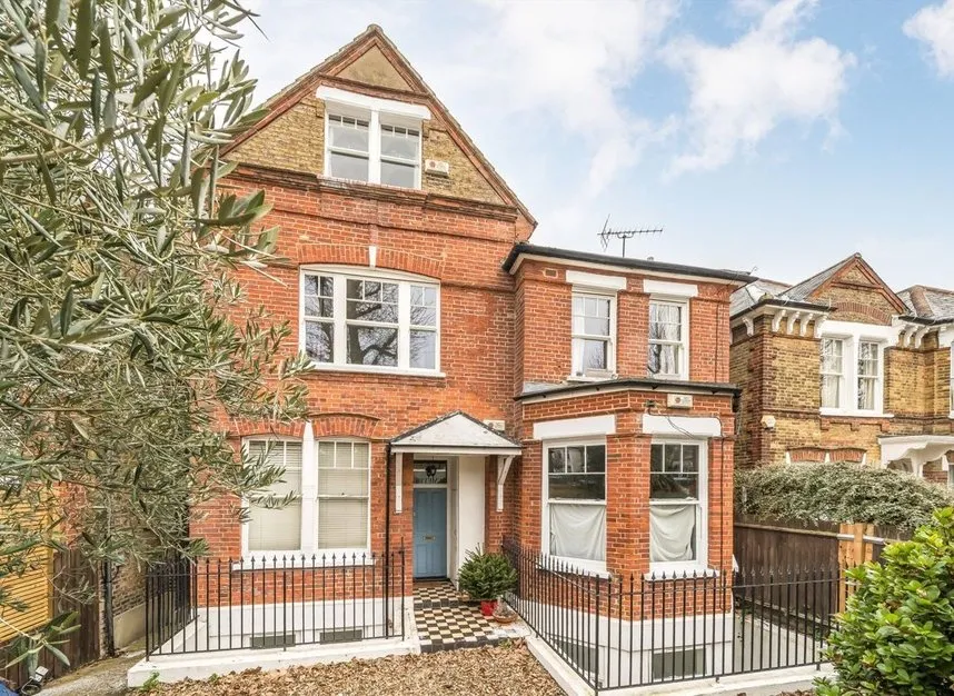3 bed flat for sale — Palace Road, Tulse Hill, SW2