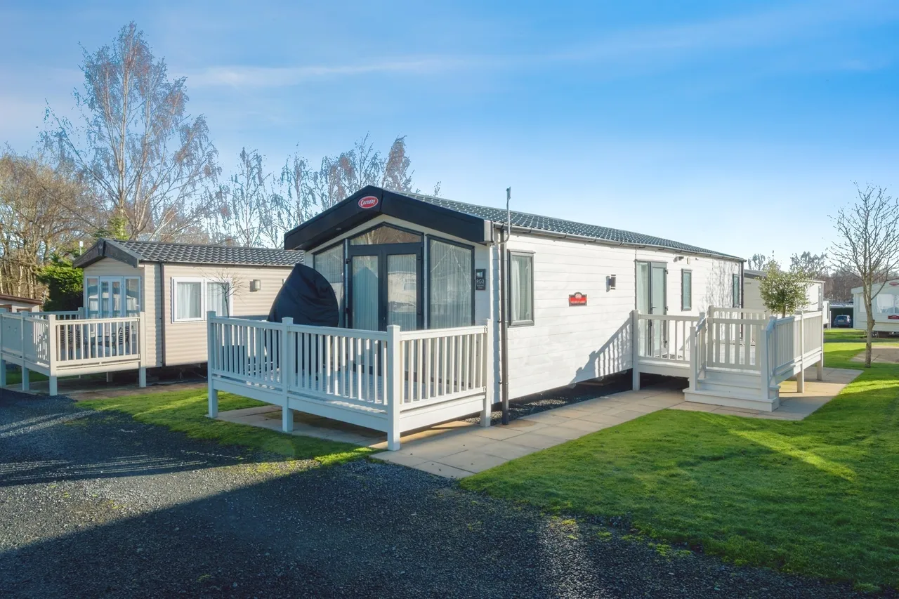 2 bed park home for sale, Malvern View, Stanford Bishop, WR6