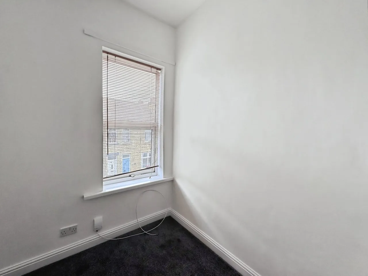 Jeremy Lane, Heckmondwike, WF16, photo 5