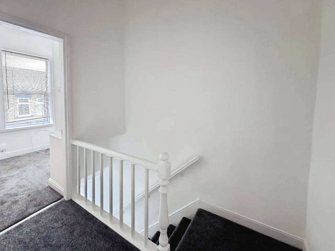 Jeremy Lane, Heckmondwike, WF16, photo 9