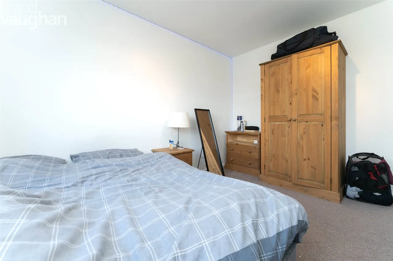Staplefield Drive, Brighton, BN2, photo 9