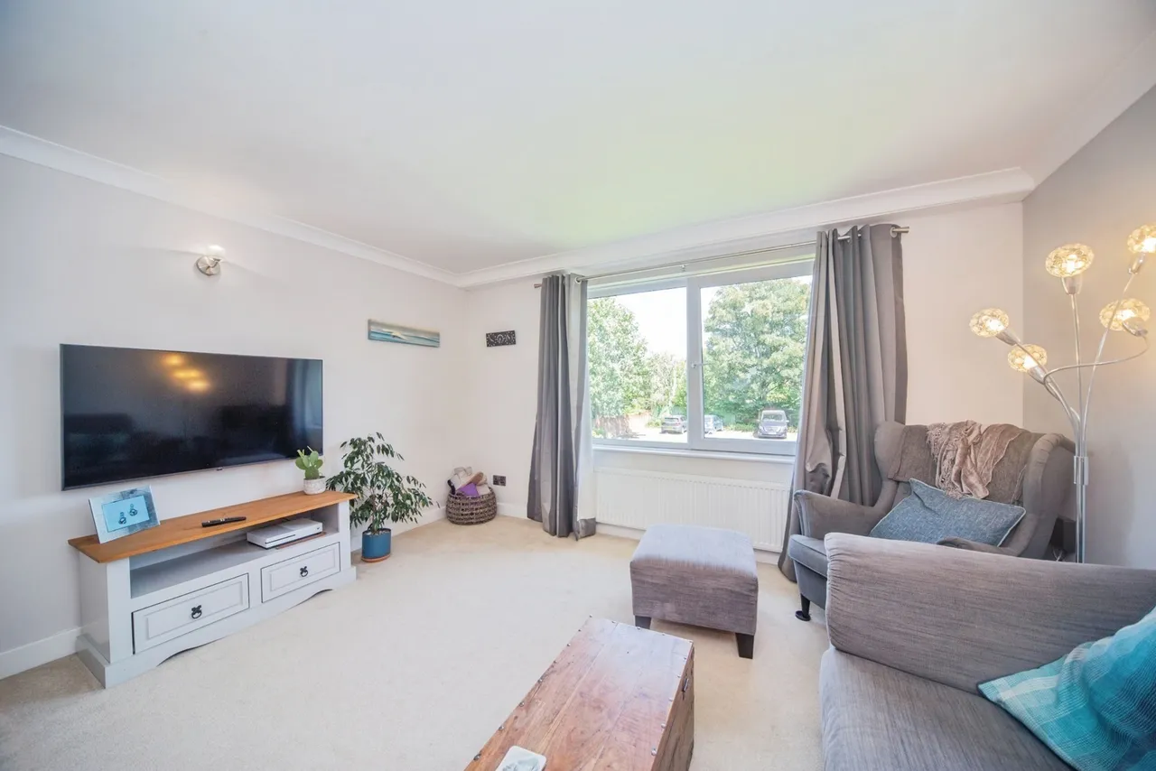 Millbrook Road East, Freemantle, SO15, photo 5