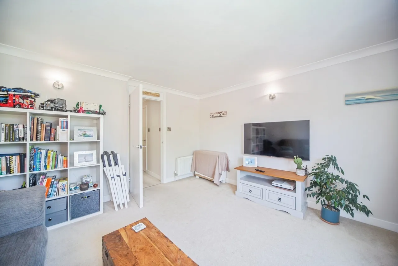 Millbrook Road East, Freemantle, SO15, photo 6