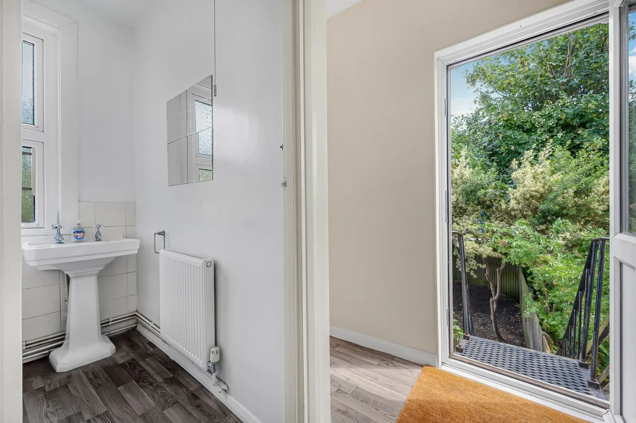 Hichisson Road, London, SE15, photo 9