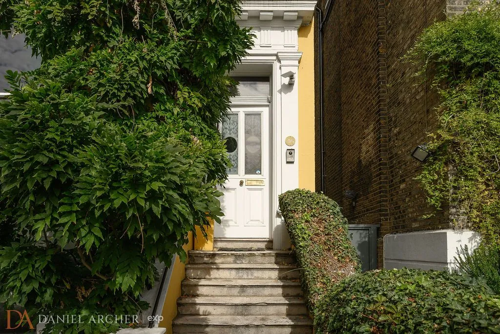 North Side Wandsworth Common, Wandsworth, SW18, photo 25