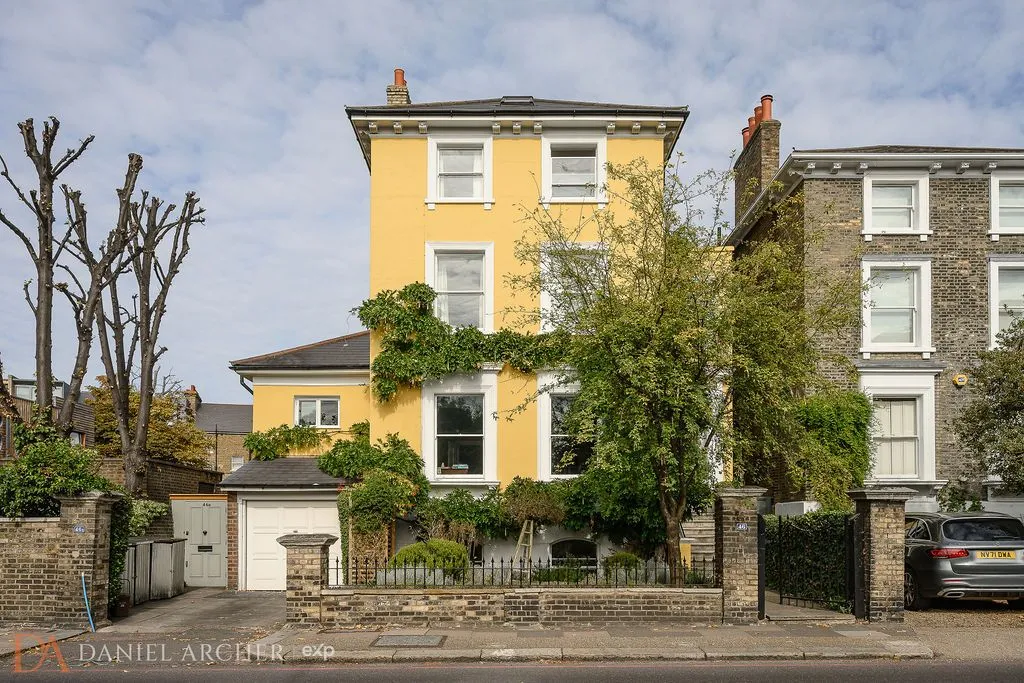 North Side Wandsworth Common, Wandsworth, SW18, photo 26