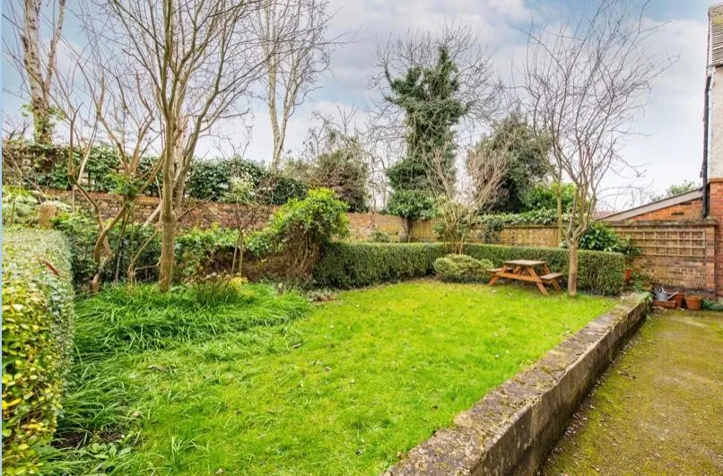 Yale Court, Honeybourne Road, London, NW6, photo 7