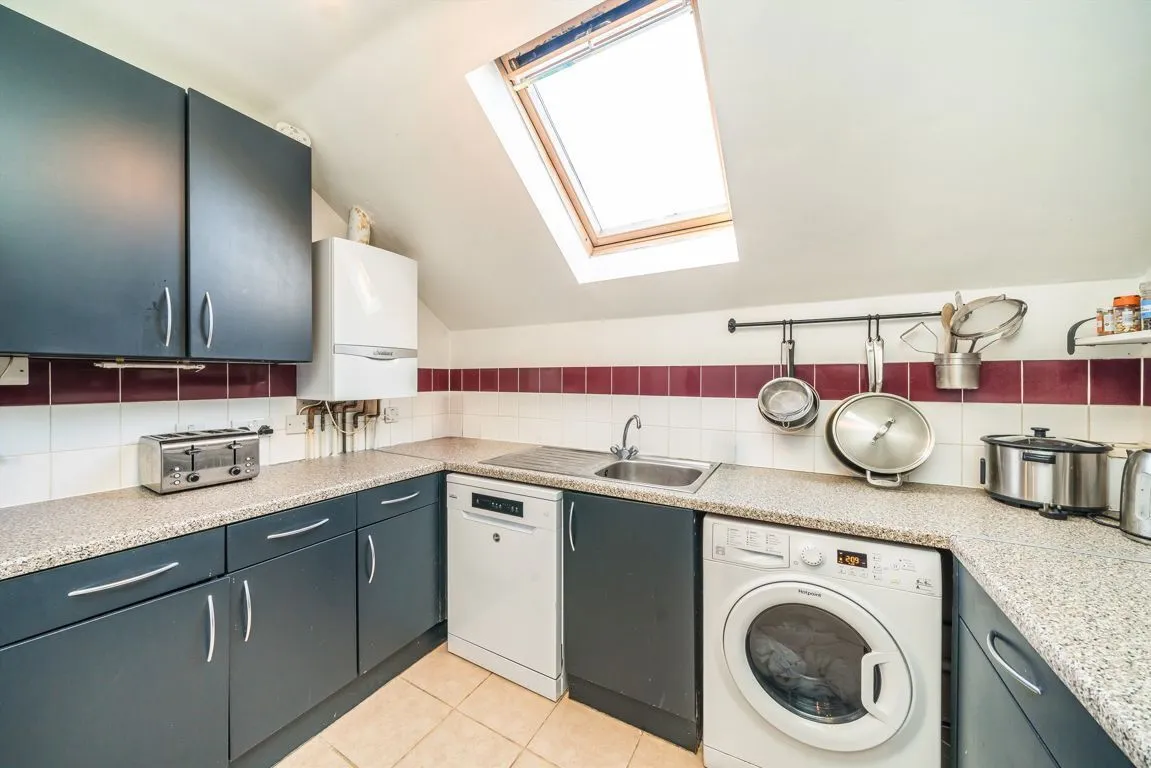 Plough Road, SW11, photo 6