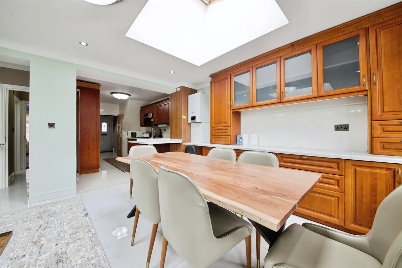 Upney Lane, Barking, photo 12