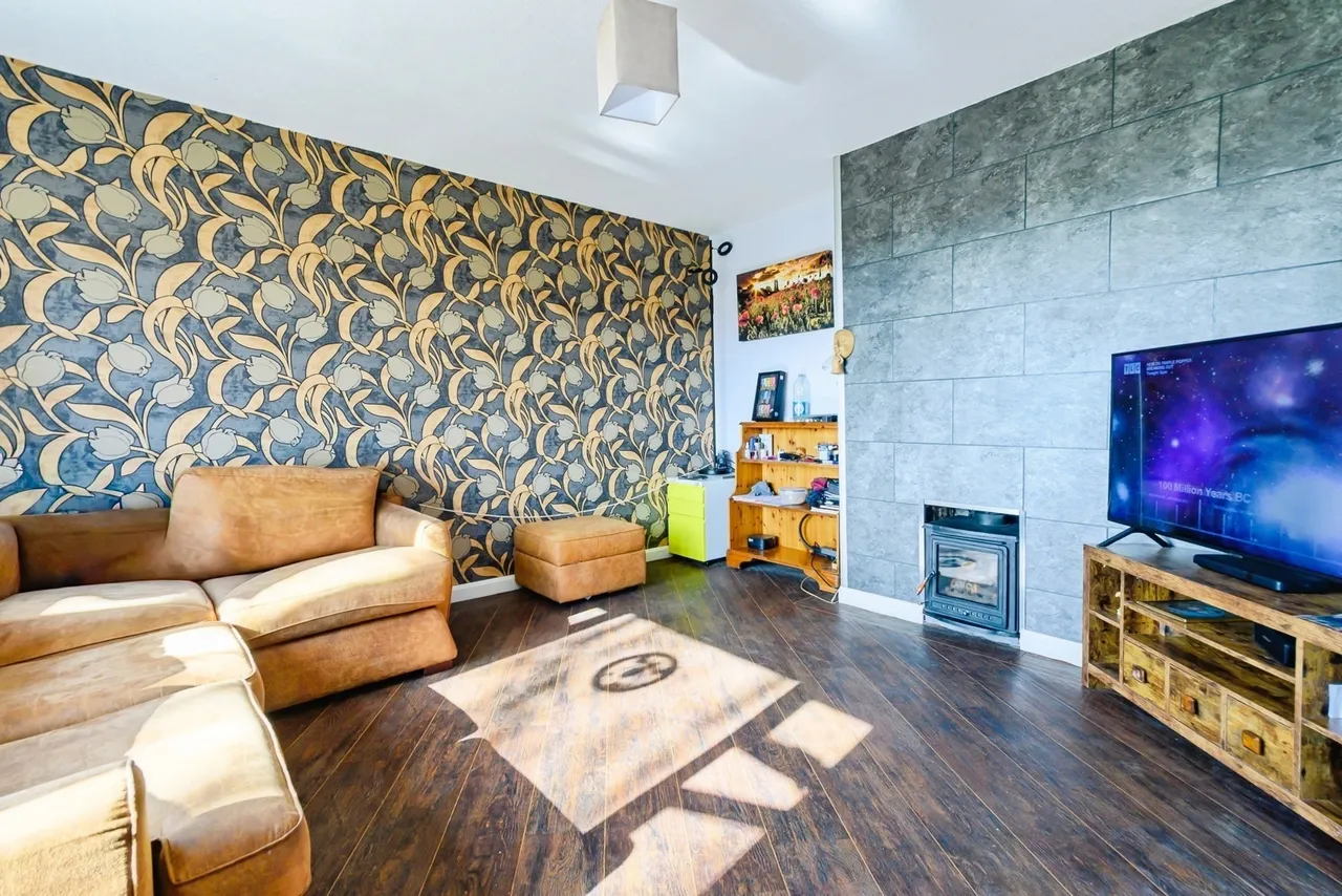 Eastham Way, Little Hulton, Manchester, Greater Manchester, M38, photo 3