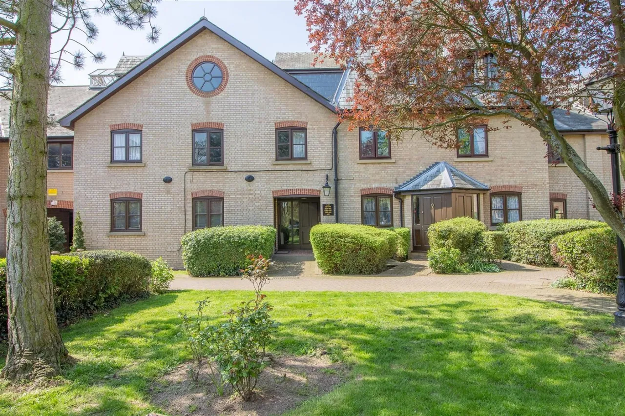 flat to rent, River Meads, St Margarets, SG12