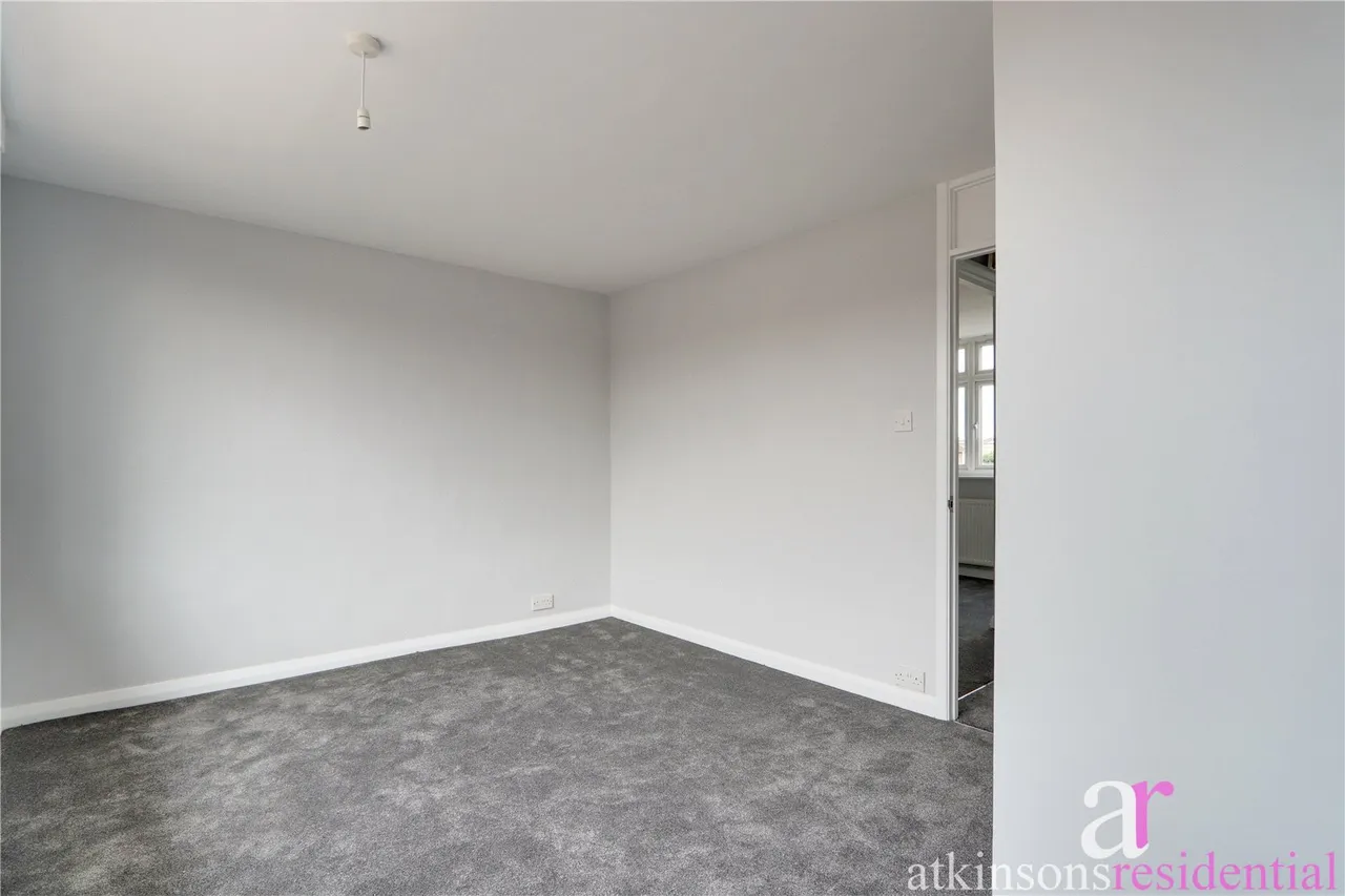 Willow Road, Enfield, Middlesex, EN1 3NE, photo 9