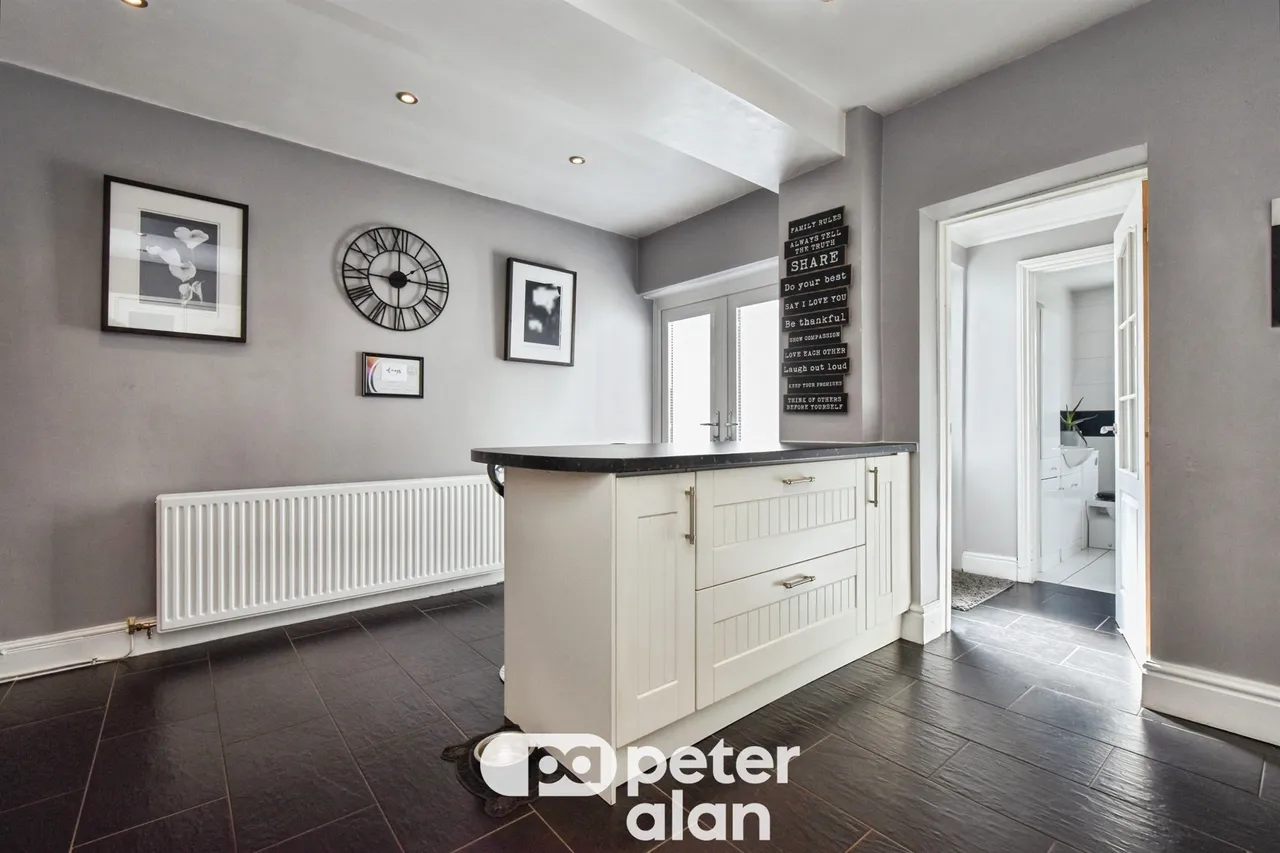 Bryn Seion Street, Tredegar, NP22, photo 3