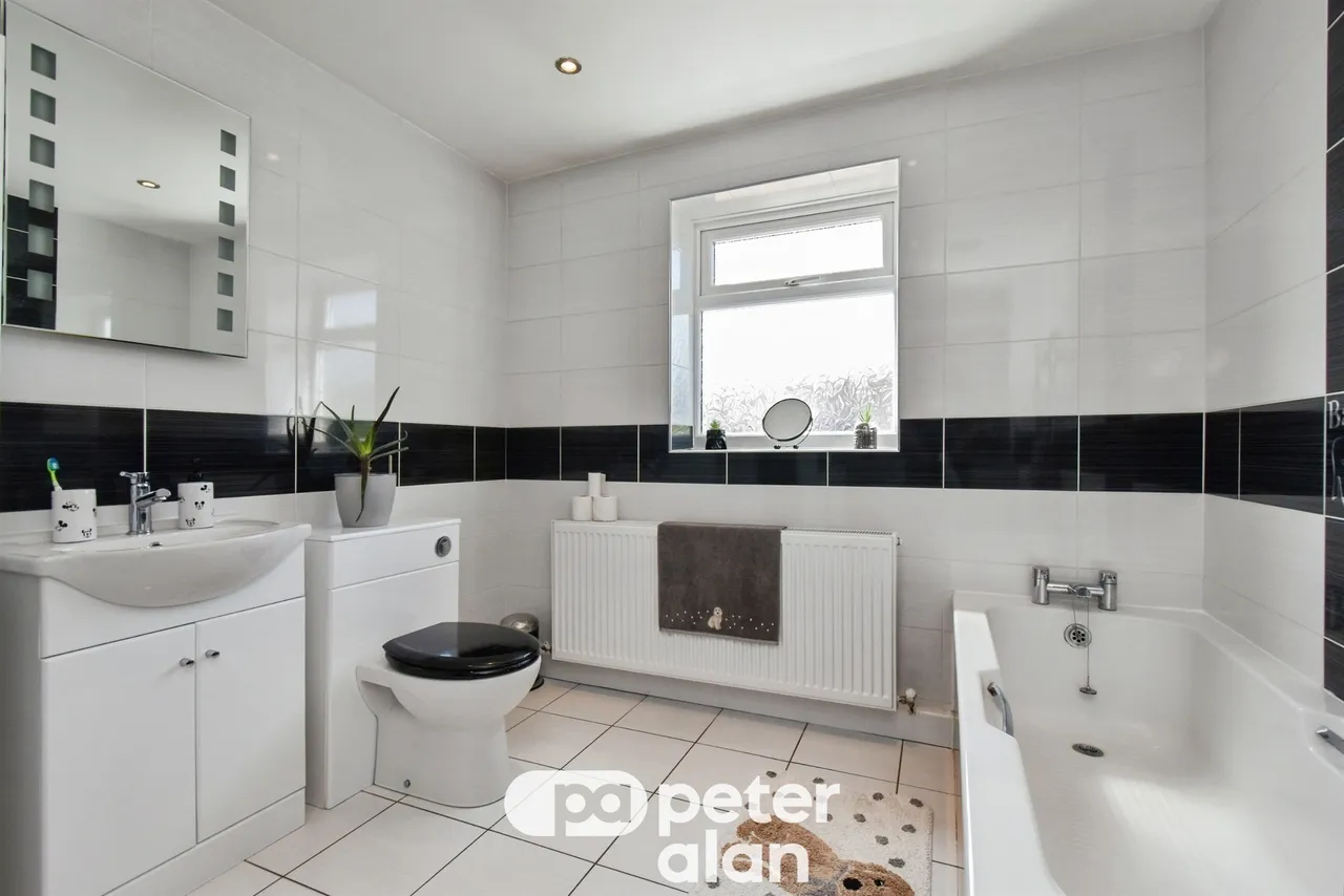 Bryn Seion Street, Tredegar, NP22, photo 13