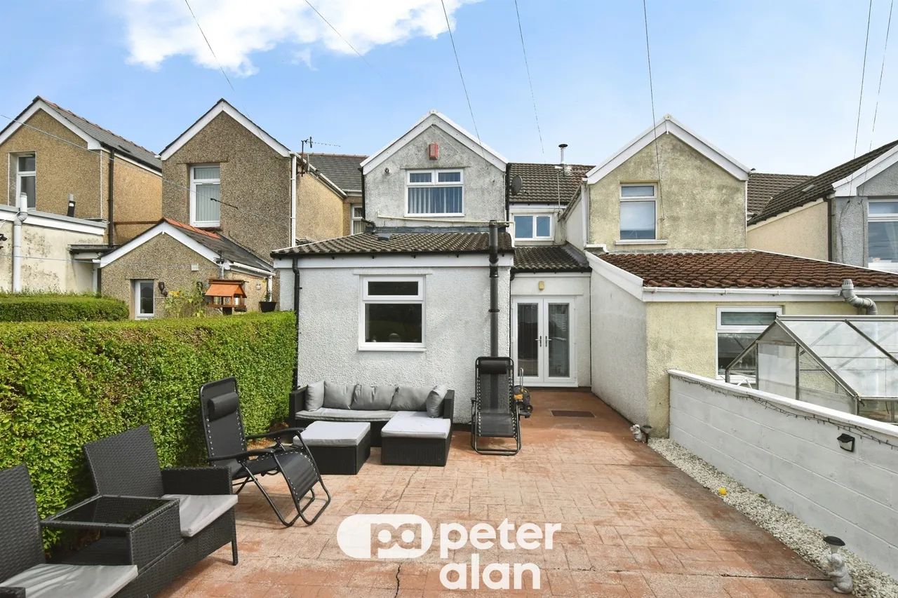 Bryn Seion Street, Tredegar, NP22, photo 18
