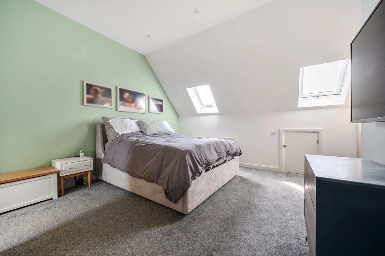 Claremont Road, Redhill, RH1, photo 14