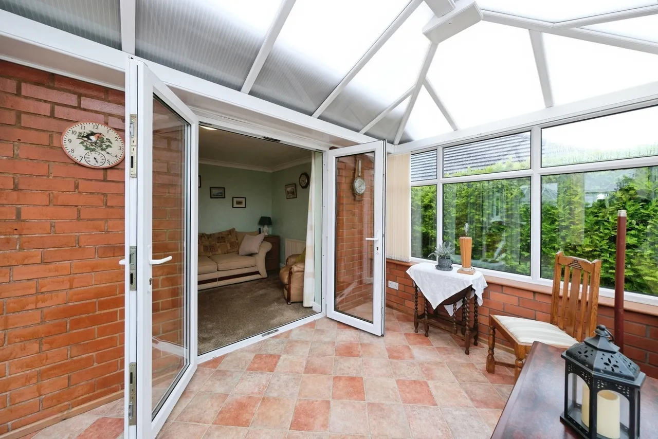Woodland Road, Forest Town, Mansfield, Nottinghamshire, NG19, photo 12